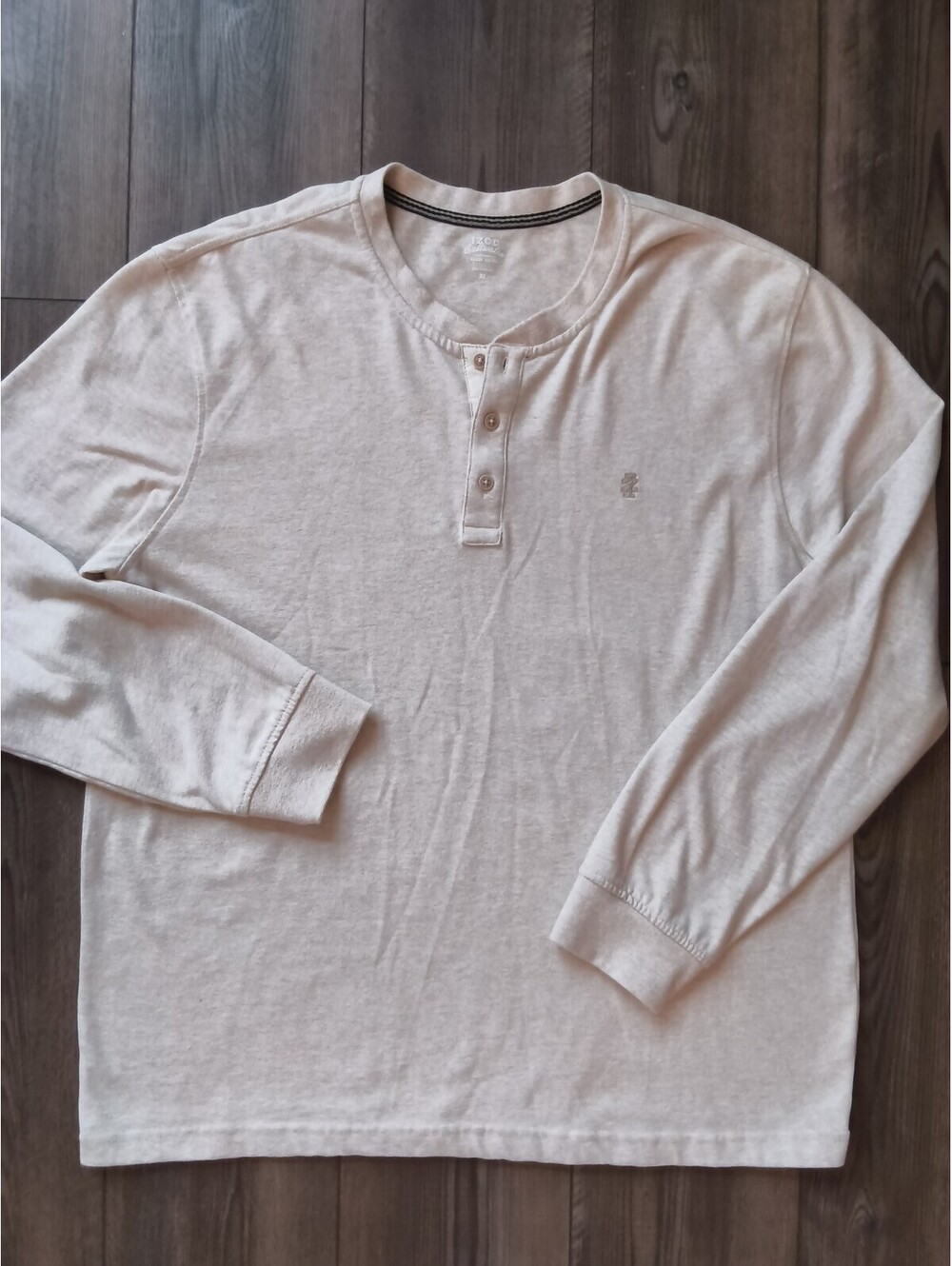 IZOD Men's Saltwater Long Sleeve Henley Crewneck Shirt Beige/Oatmeal Size XL